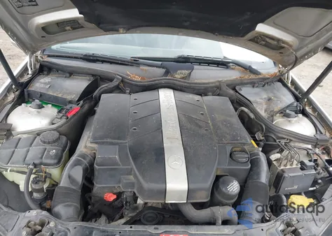 2005 Mercedes-Benz C 320 Luxury 4Matic z USA, uszkodzony, nr VIN WDBRF84J85F567356